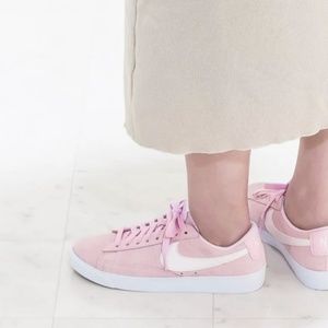 nike blazer low suede women's shoe